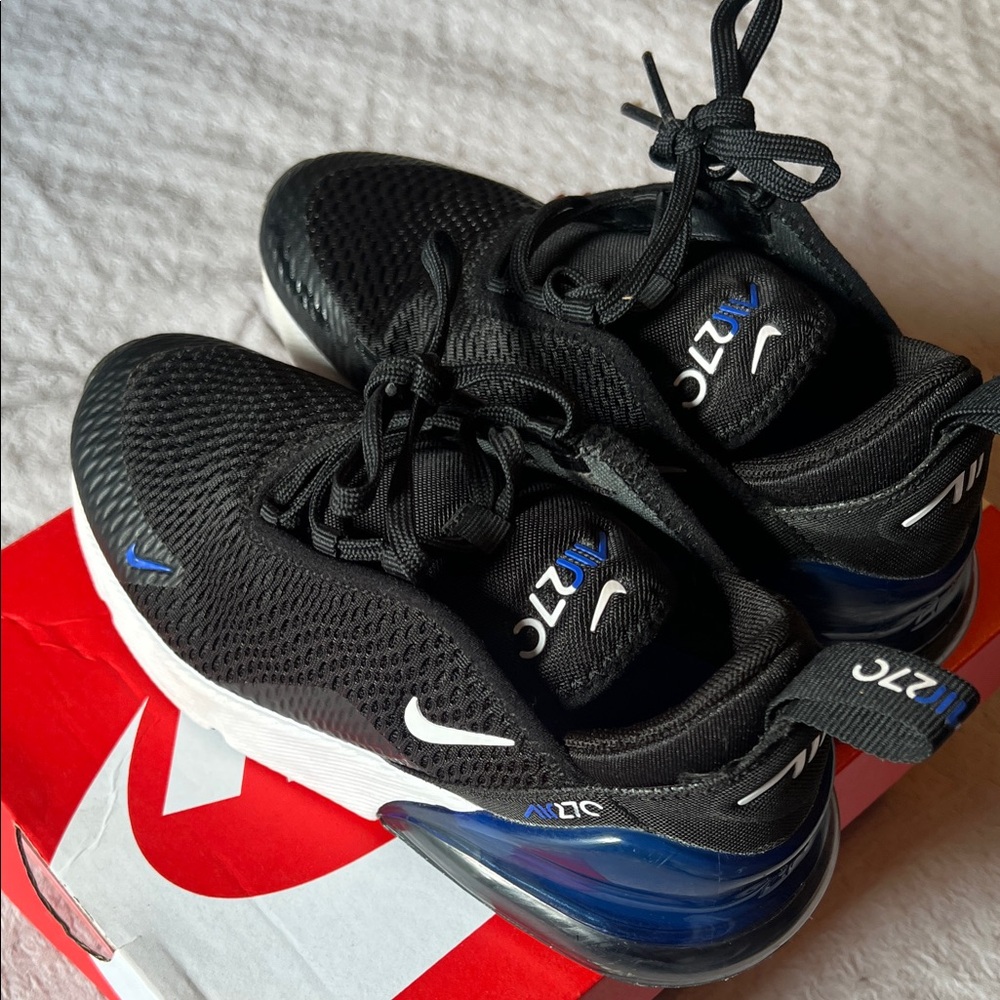 Nike Kids Black and White Sneakers with Blue Accents